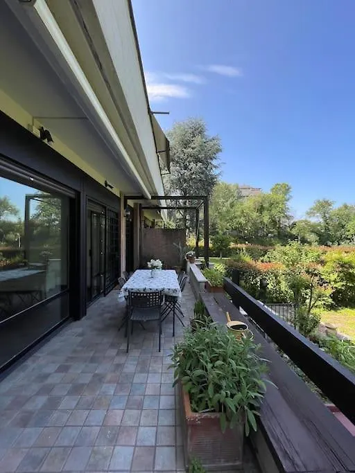 La Dolce Vita - A Tropical Garden In Ρώμη 0*,  Ιταλία
